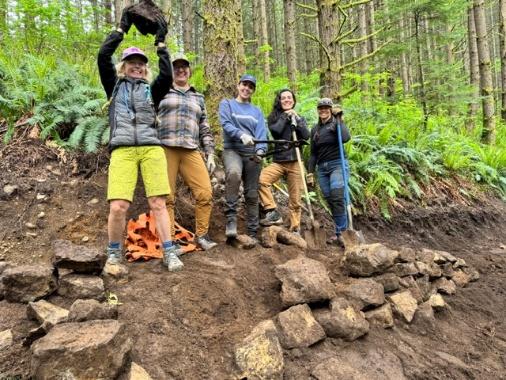 Volunteer Dig Days with Post Shuttle Ride